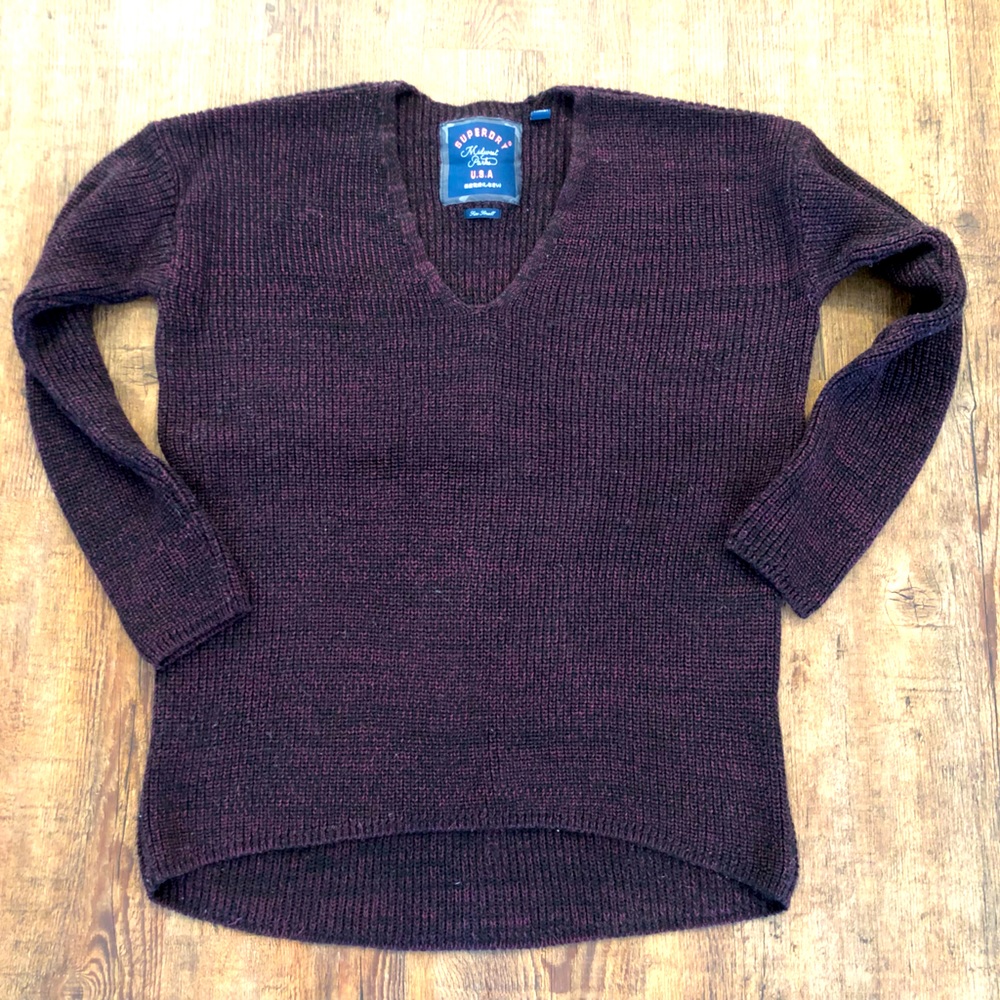Superdry V-neck Sweater- size Small